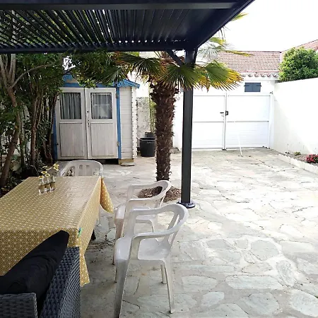 Maison Boisvinet Saint-gilles-croix-de-vie, 4-5 P, Belle Cour Intérieure, 200m Hébergement de vacances Saint-Gilles-Croix-de-Vie