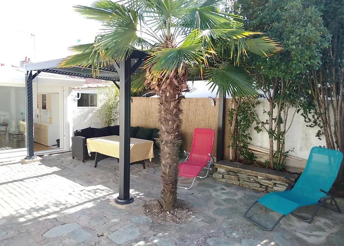 Maison Boisvinet Saint-gilles-croix-de-vie, 4-5 P, Belle Cour Interieure, 200m * Saint-Gilles-Croix-de-Vie